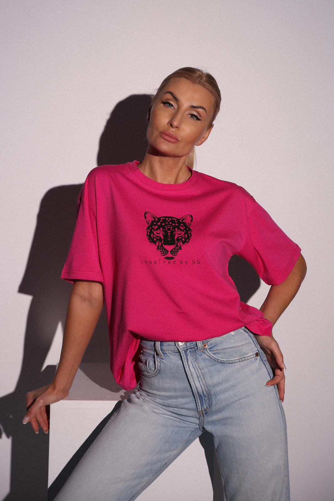 Hot pink moteriška palaidinė
