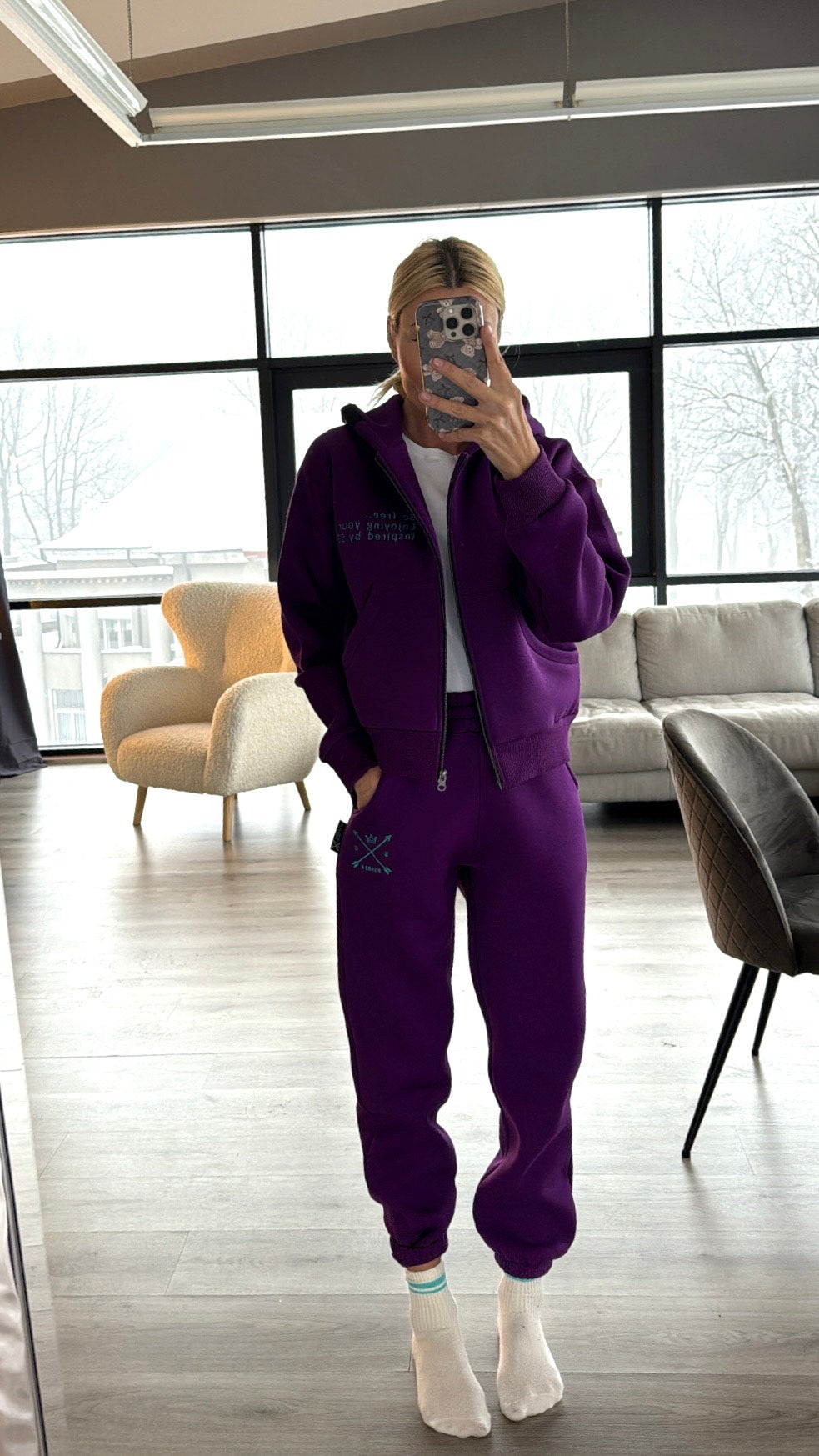 „Purpurinis" kelnės su guma su turkio siuvinėjimu