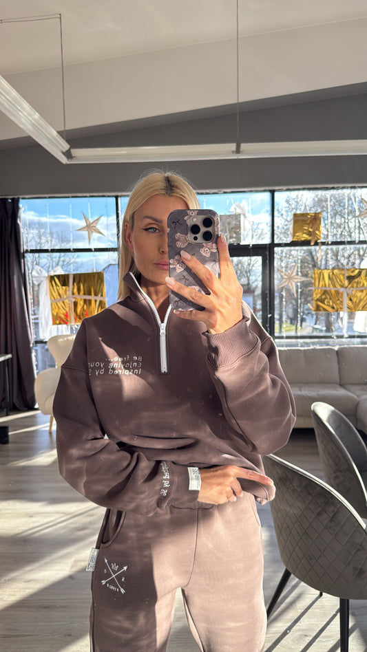 „Latte"  džemperis su PUSINIU užtrauktuku