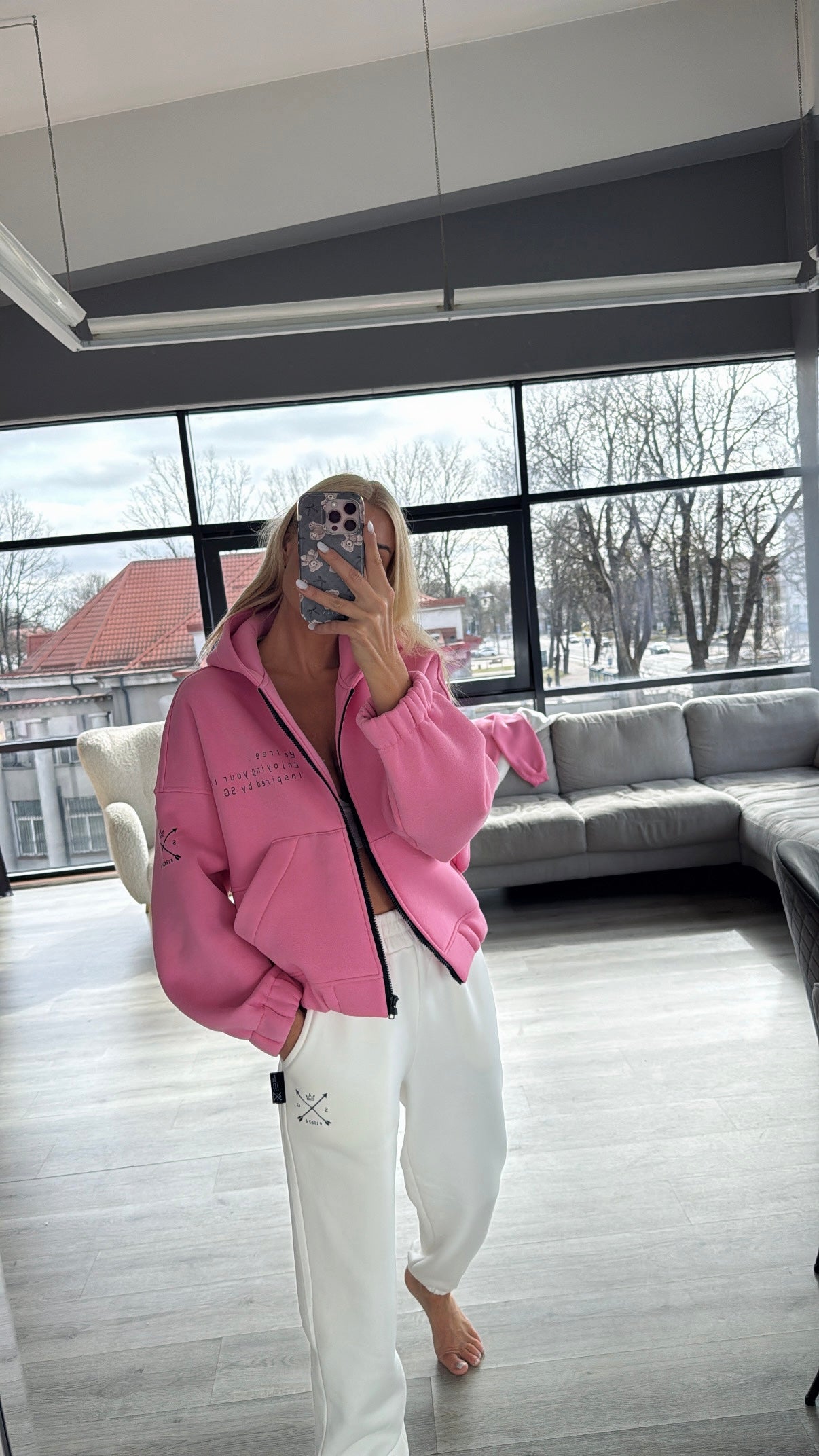 ,,Candy Pink" pūkio džemperis ,,SG1982" Pre- Order