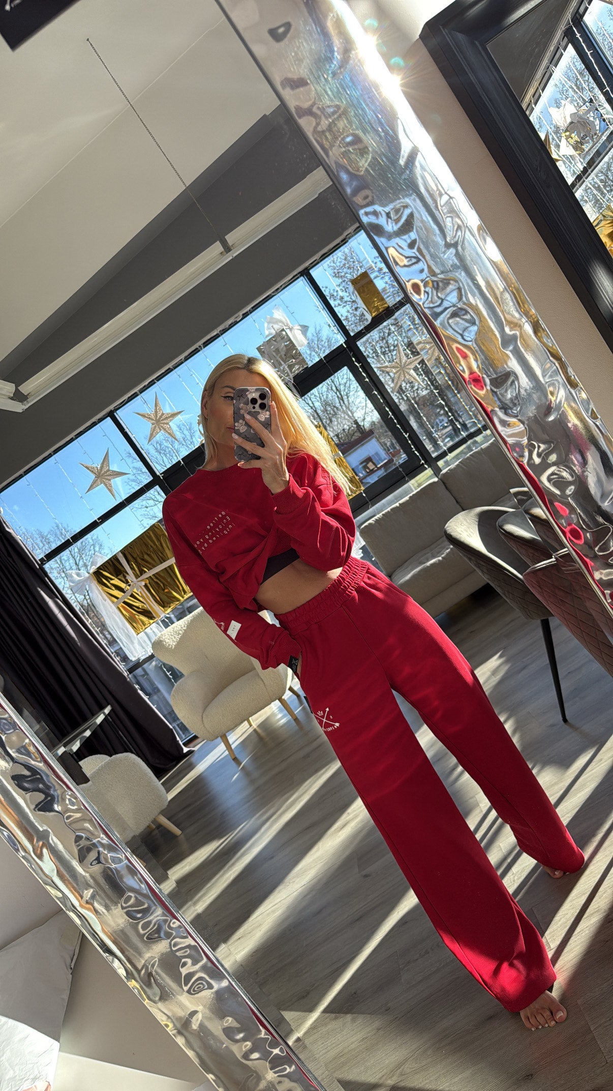 ,,Love In Red" trisiūlio plačios kelnės