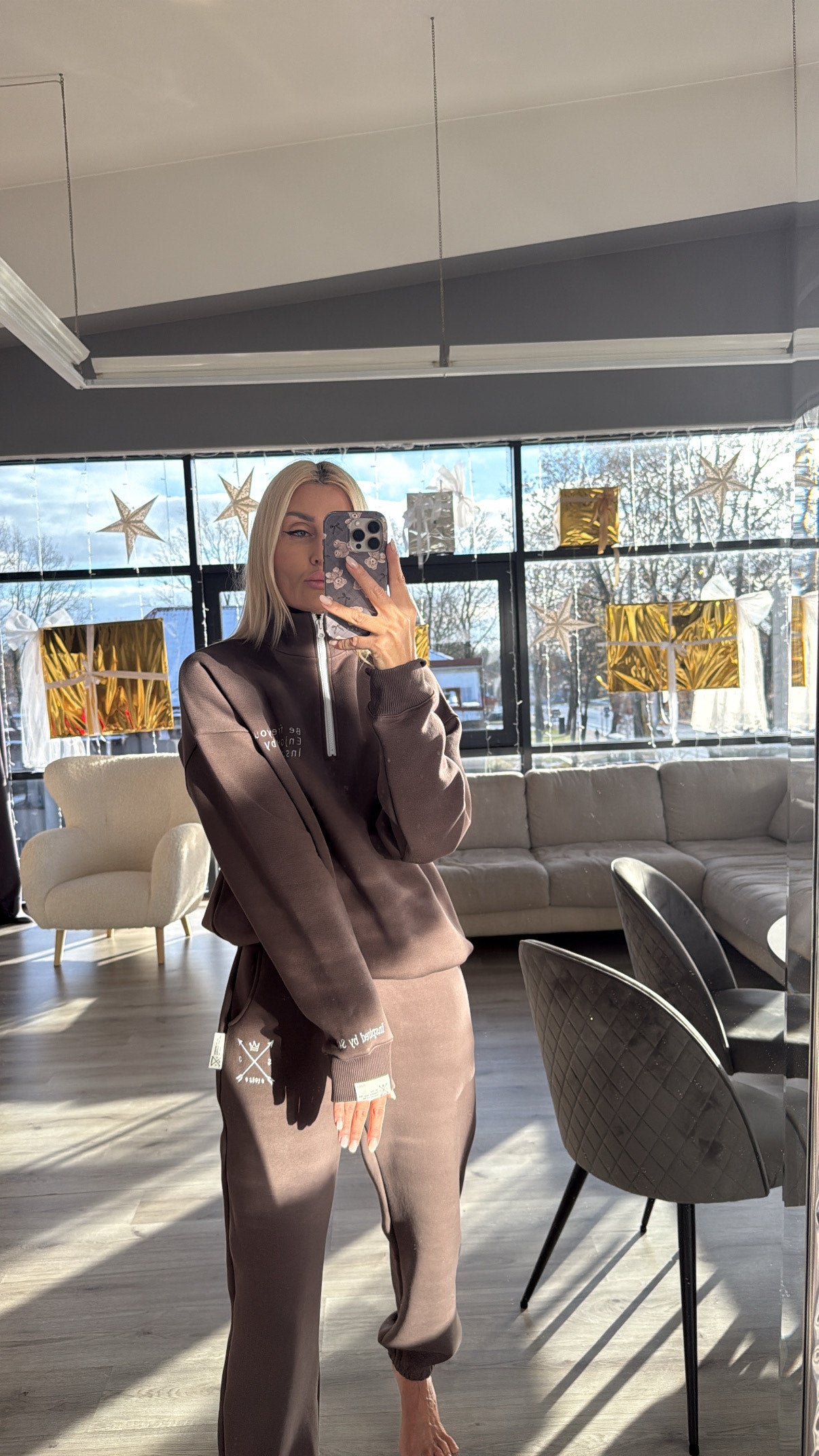 „Latte"  džemperis su PUSINIU užtrauktuku