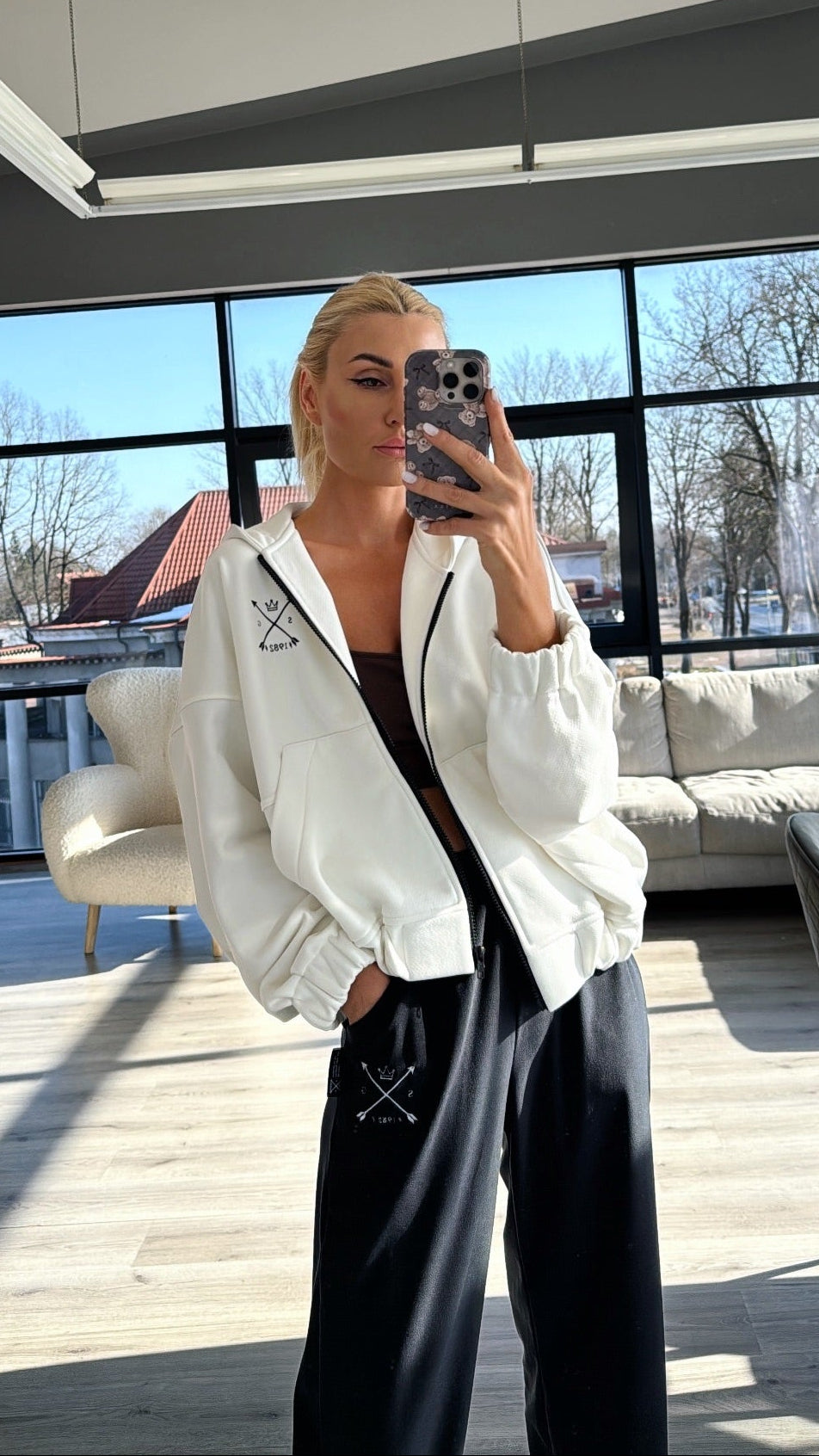 Baltas oversize džemperis #SG1982#