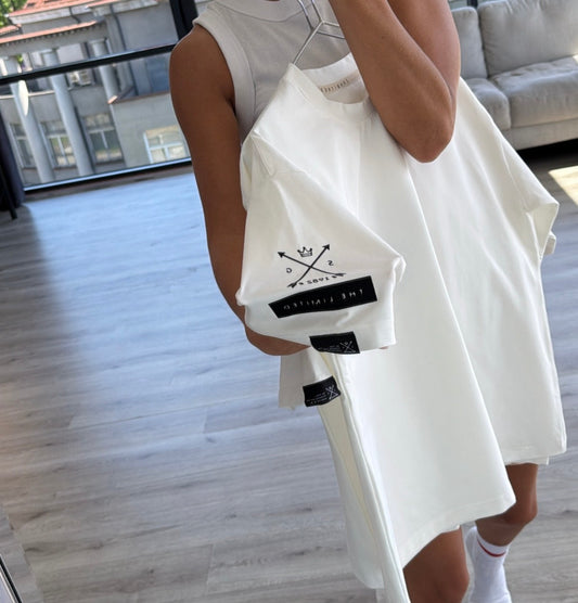 Pieno baltumo marškinėliai