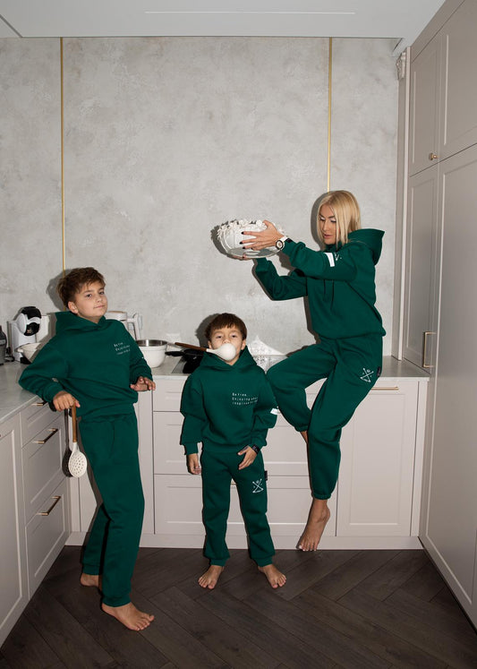 "Benetton green" kostiumėlis VAIKAMS su KAPIŠONU | Su pūkiu | PRE - ORDER