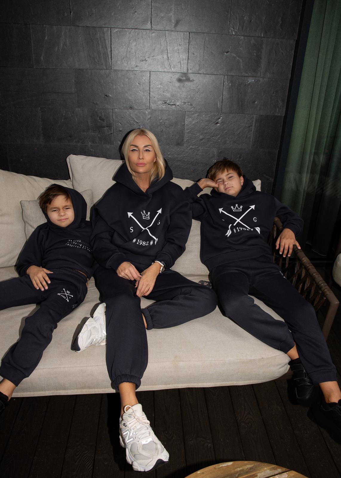 GRAFITI kostiumėlis MOTERIMS su pūkiu