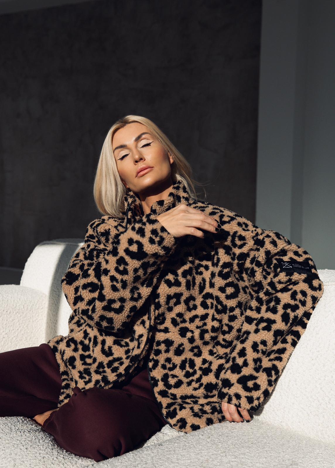 Leopardinis OVERSIZE teddy su pilnu užtrauktuku |