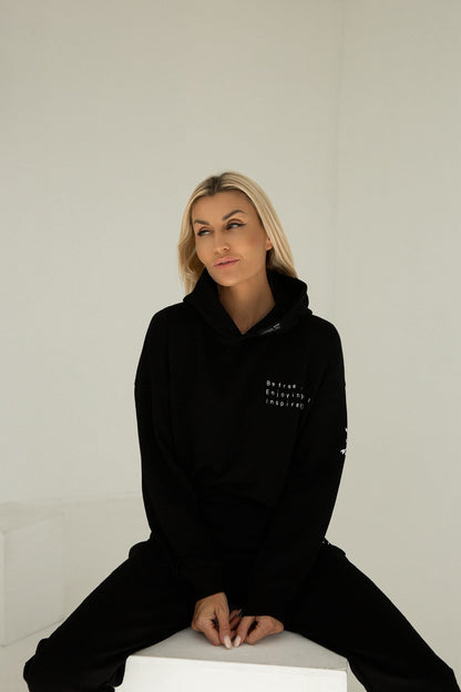 Juodos spalvos kostiumėlis | PRE - ORDER